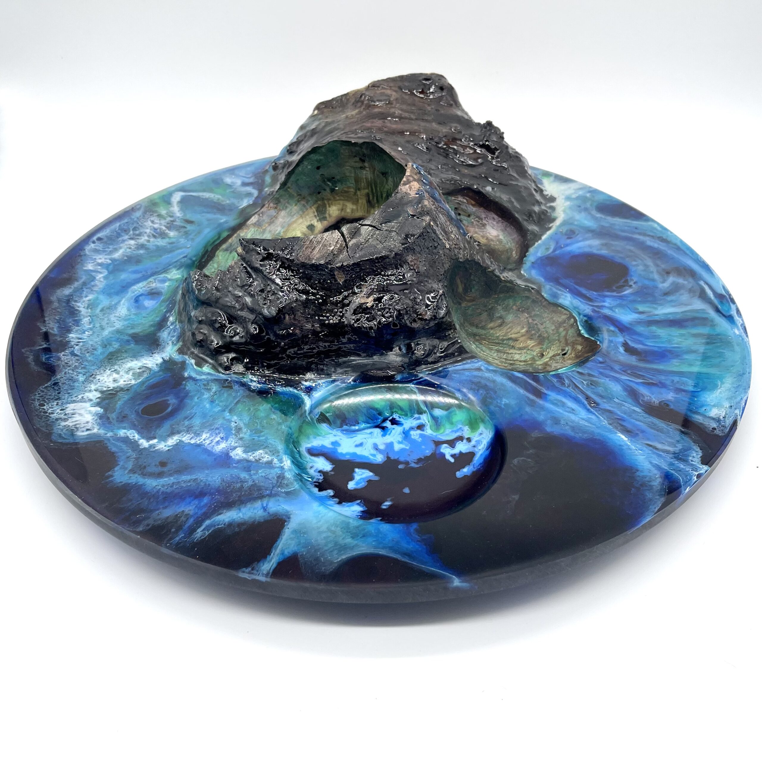 Oak burl and resin decorative art form or wall hing - Image 6