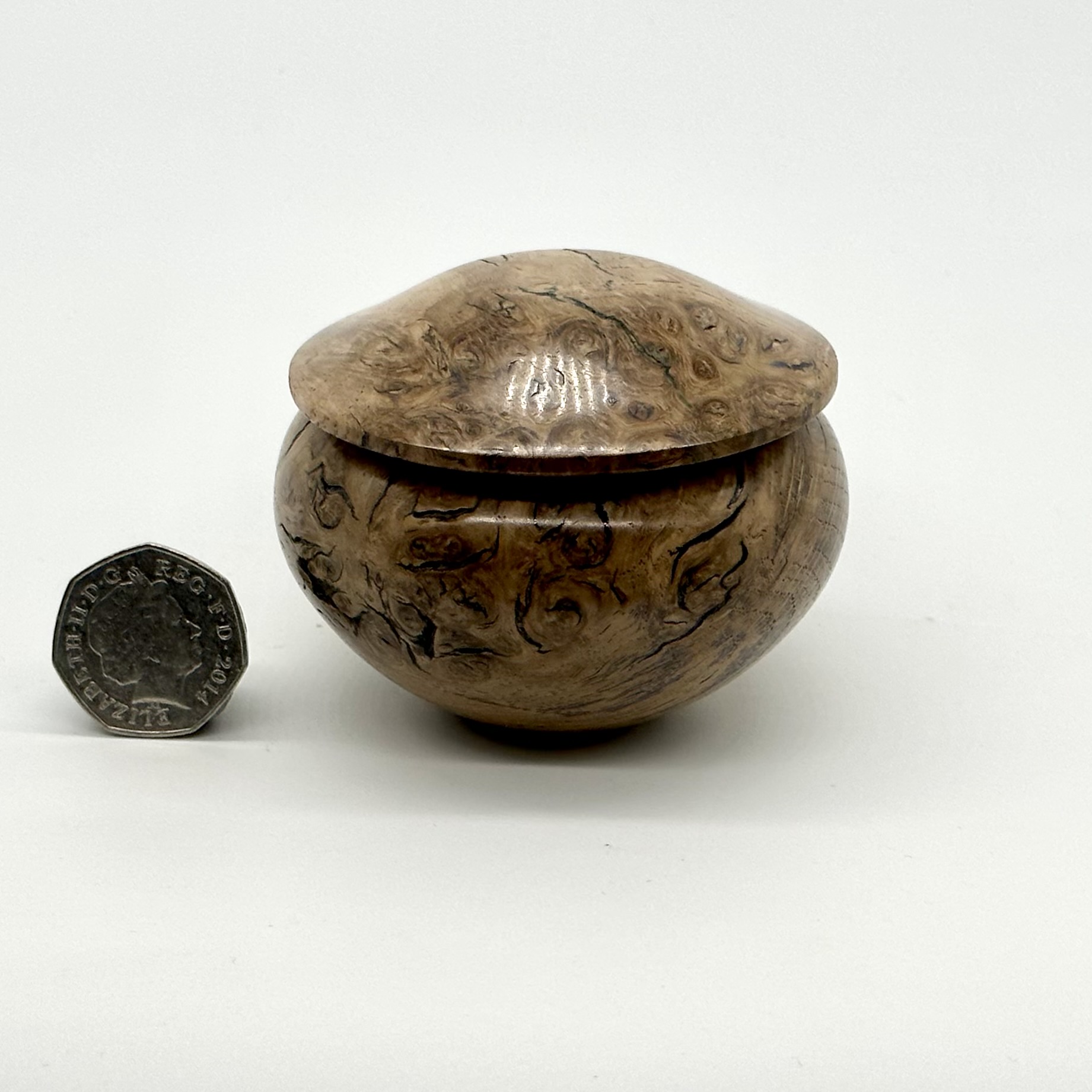Stabilised oak burl trinket box - Image 6